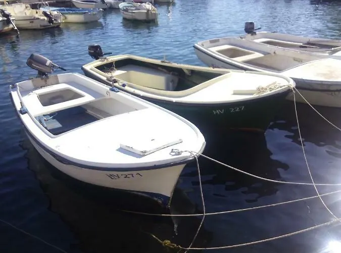 Liza's Downtown Hvar Town